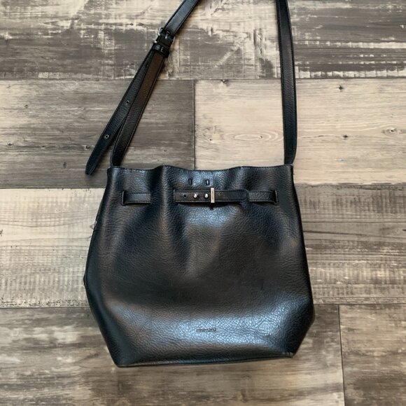 Matt & Nat black purse. - Picture 1 of 4